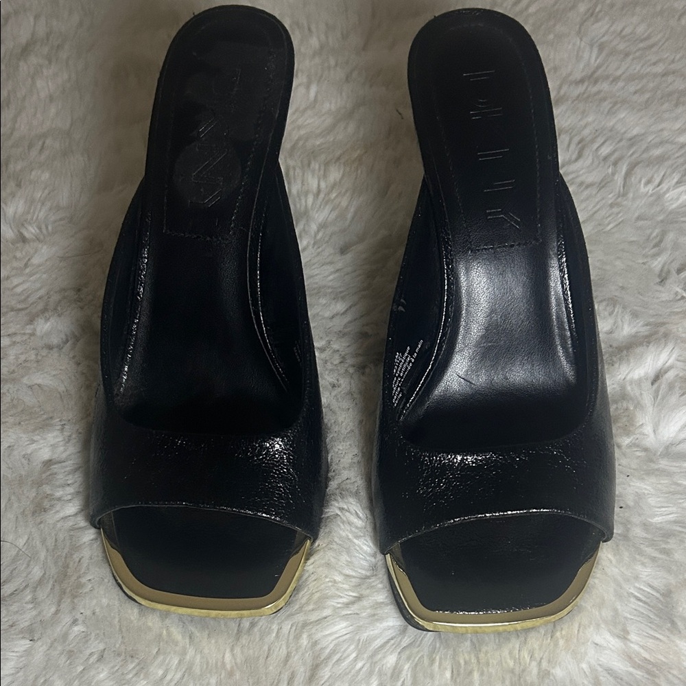 DKNY Elegant Black Women's mules